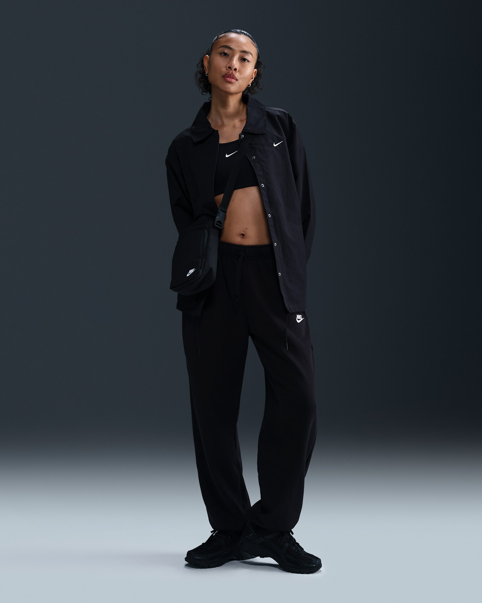 Nike Sportswear Club Fleece Women's Mid-Rise Oversized Sweatpants